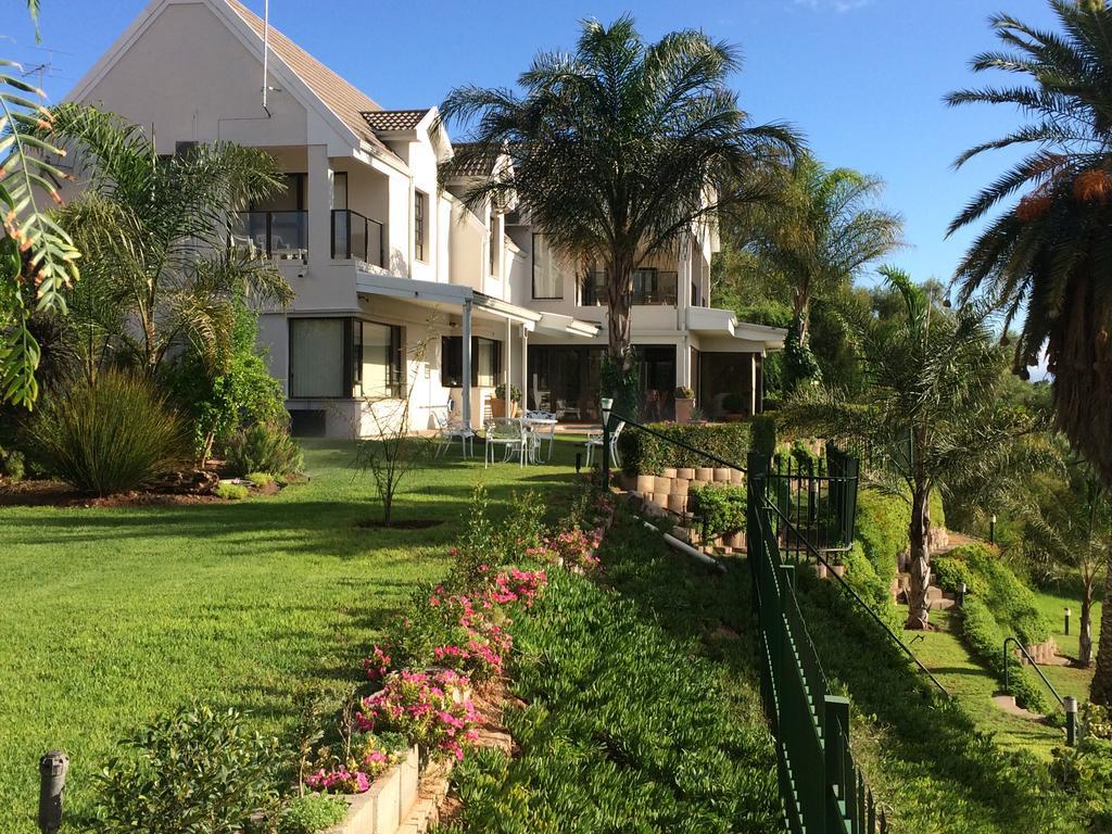 Oewerpalms View Hotel Oudtshoorn Ngoại thất bức ảnh